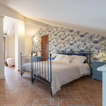 Stephanie * Марина-ди-Рагуза